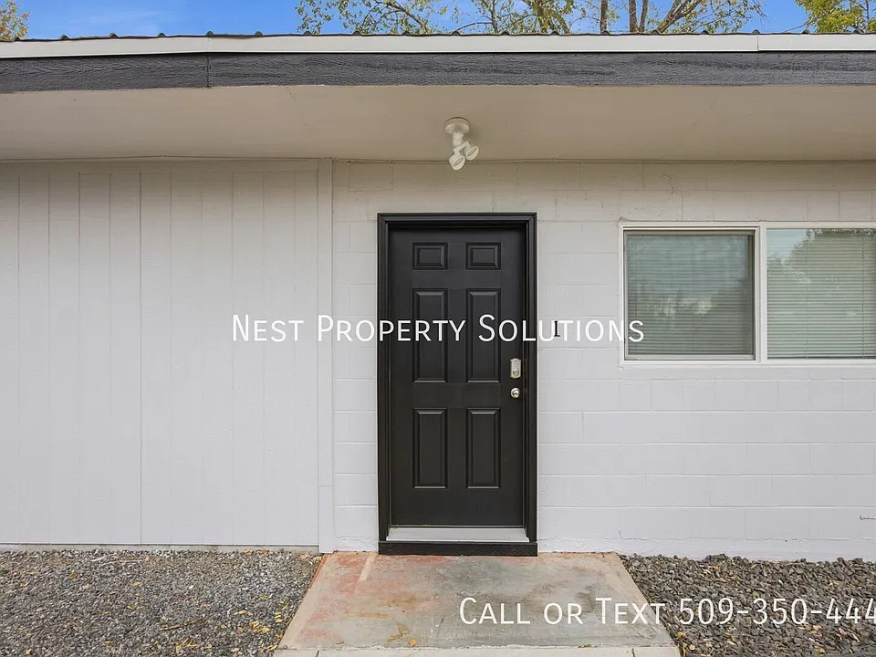 4460 Circle Pl NE #1