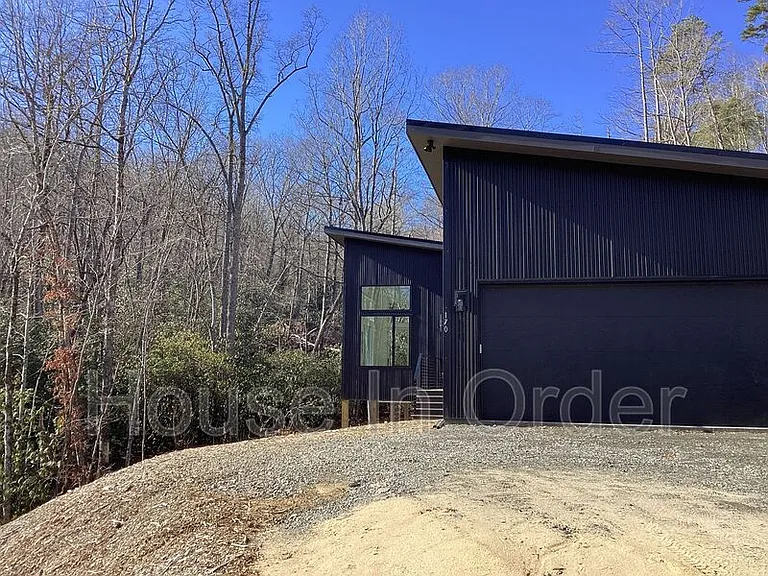 170 Mountain Laurel Ln — Photo 15