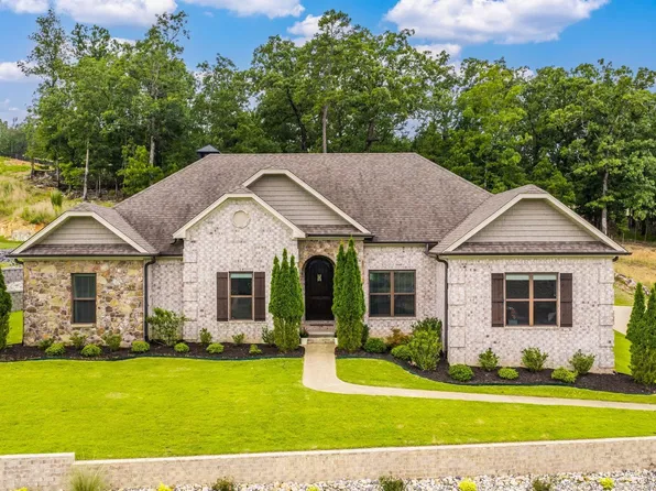 101 Eagle Ridge Dr, Maumelle, AR 72113
