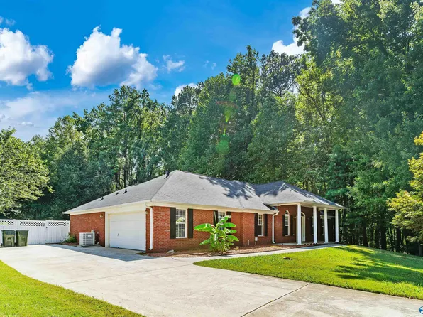 660 Robins Rd, Harvest, AL 35749