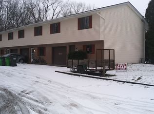 2798-2802 Graybill Rd, Uniontown, OH 44685