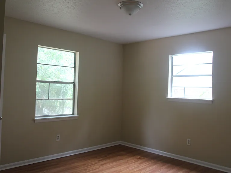 2523 Beachview Dr — Photo 8