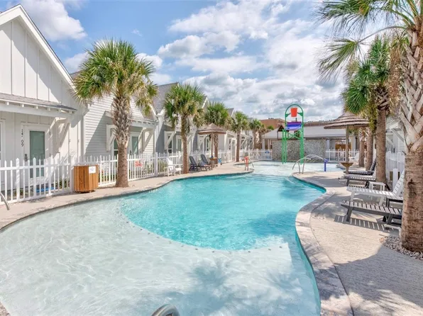 14936 Smugglers Cove Dr, Corpus Christi, TX 78418