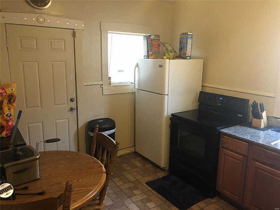 3rd image of 339 Christian Ave