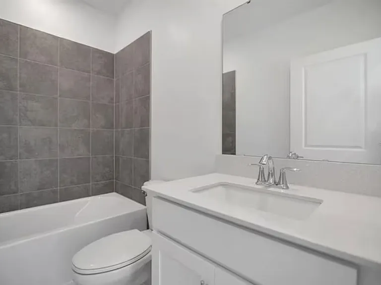 2649 Armstrong Ave #A — Photo 13