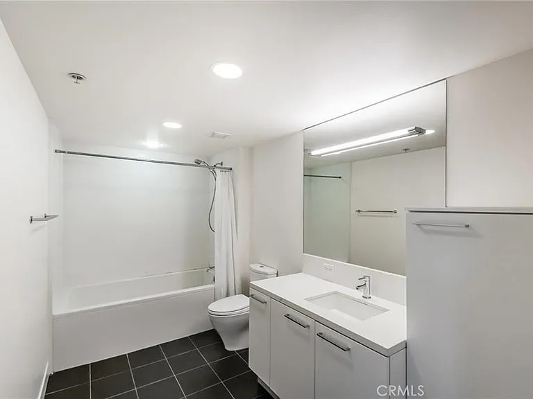 901 S Flower St #616 — Photo 10