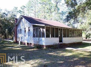 1300 Sarah D Buie Rd, White Oak, GA 31568