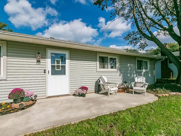 2523 Larchview Dr, Painesville, OH 44077