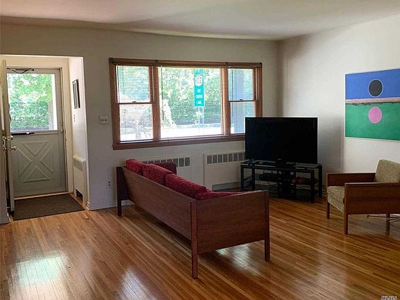 5th image of 27 Carman Ave