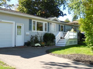 3 Simonds Rd, Portsmouth, NH 03801