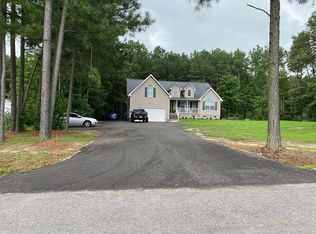 13406 Bowling Green Rd, Windsor, VA 23487