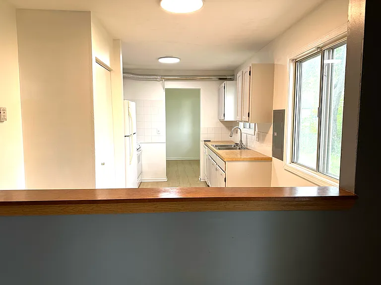 2303 Woodview Ln — Photo 20