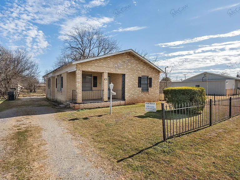 1209 Gladiolus St — Photo 1