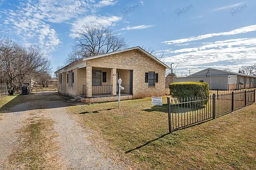 1209 Gladiolus St Photo 1