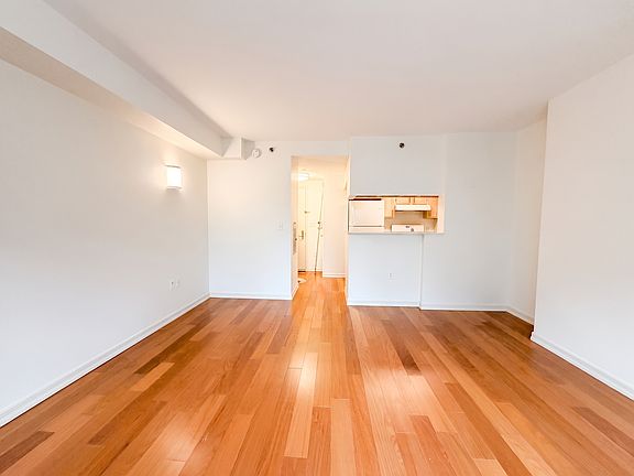 3rd image of 645 Gates Ave Floor 2