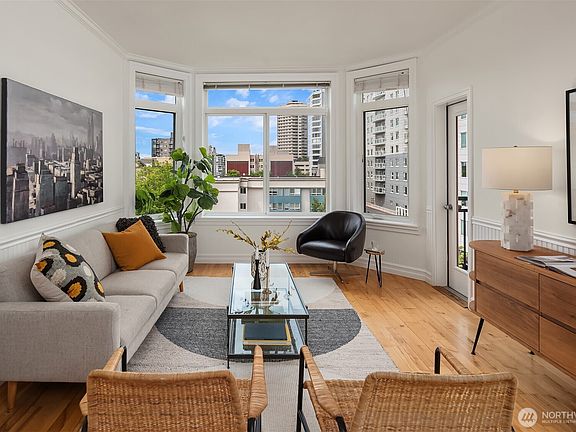 4th image of 2414 1st Avenue #507