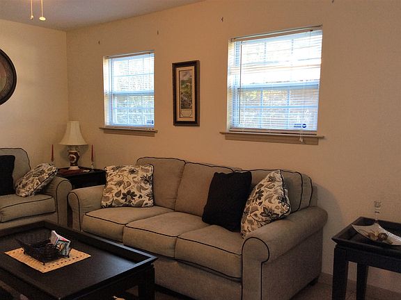 2nd home livong room 