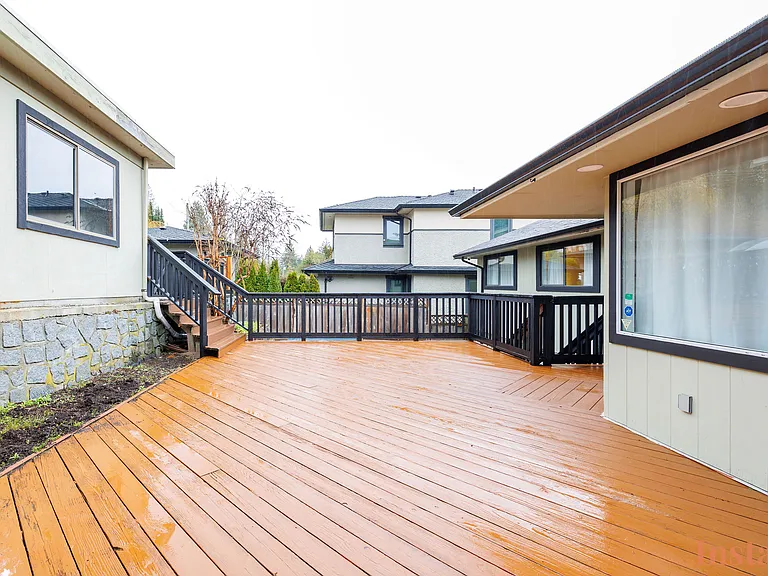 1115 Palmerston Ave — Photo 20