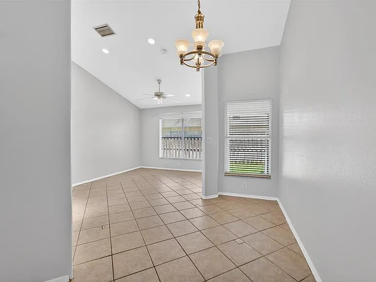658 Green Valley Rd #B3 — Photo 65