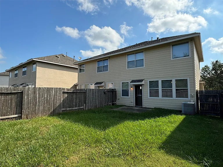 11515 Jacinth Ct — Photo 37