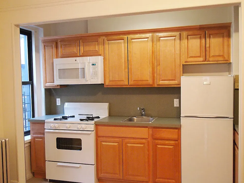 72 Seaman Ave #5F