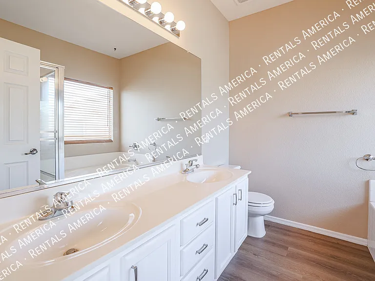 11925 W Jefferson St — Photo 22