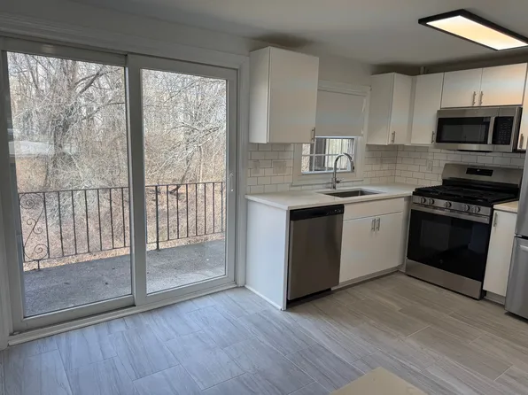 42 Pond St, Belmont, MA 02478
