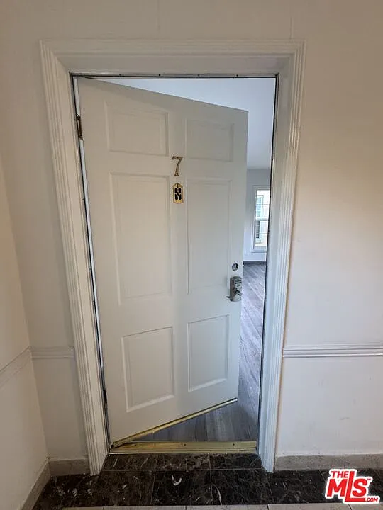 1 bed, 1.0 bath, 850 sqft, $2,985 — Photo 4