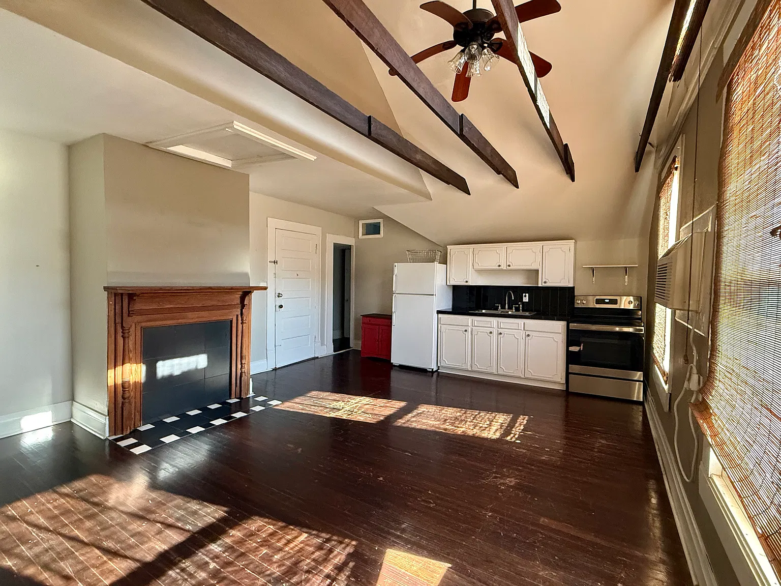 1 bed, 672 sqft, $975 — Photo 1