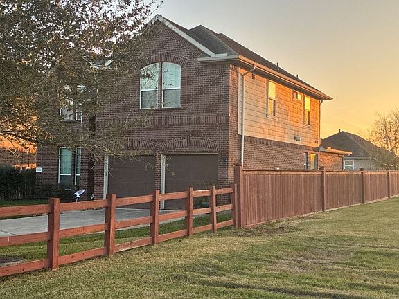 2nd image of 3302 Elk Ridge Ln