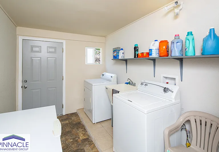 3533 Hinahina St — Photo 12