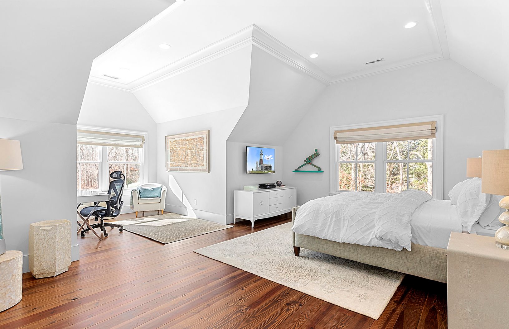  Master Bedroom Upstairs