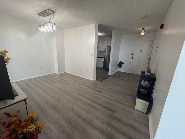 918 Harmon Cove Tower #918