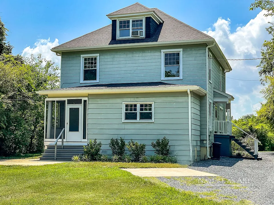 3 Elliott Road