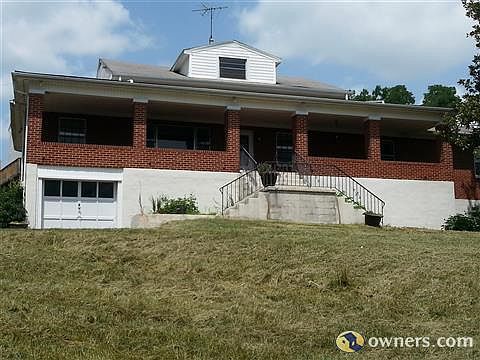 Spacious Home with majestic mountain viewss