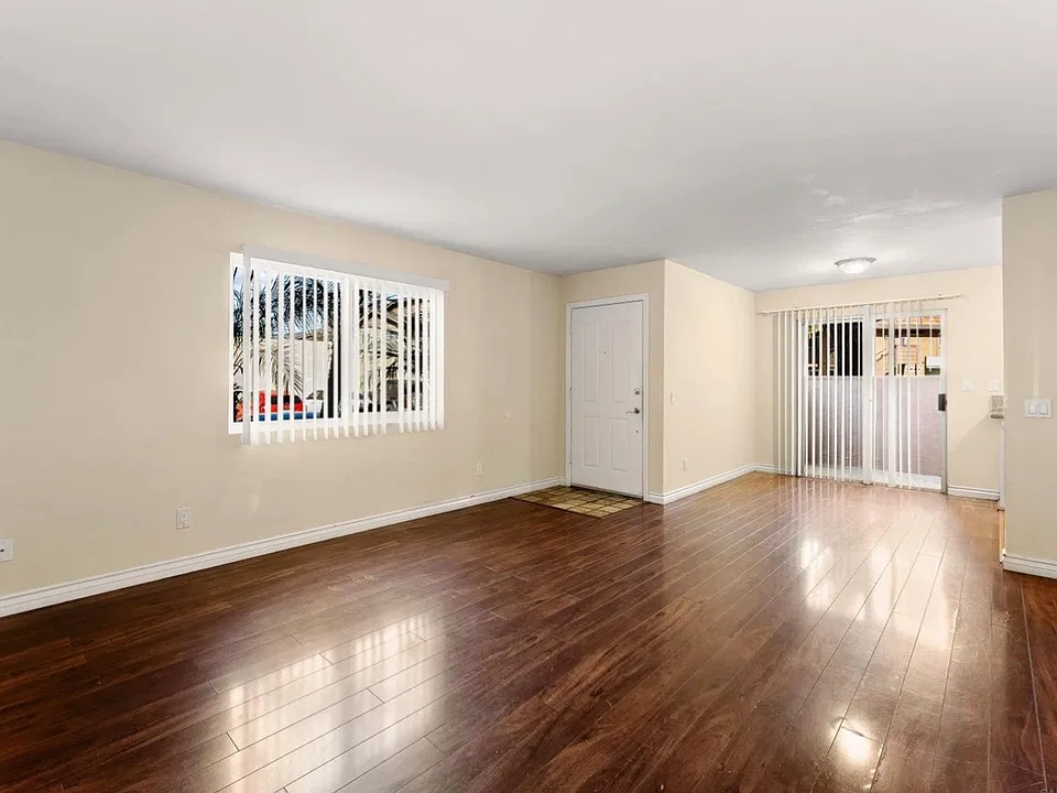 502 Calle Montecito #19