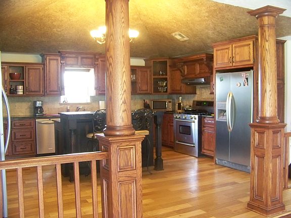 Beautifullly crafted woodwor