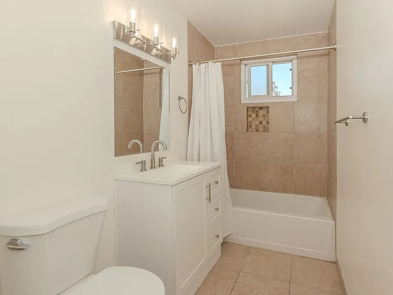 6180 Veemac Ave — Photo 19