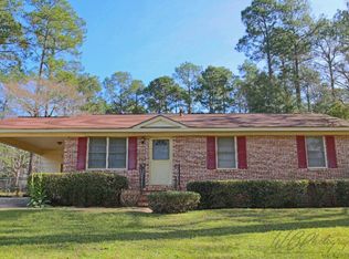 2104 Kirkwood Rd, Albany, GA 31721