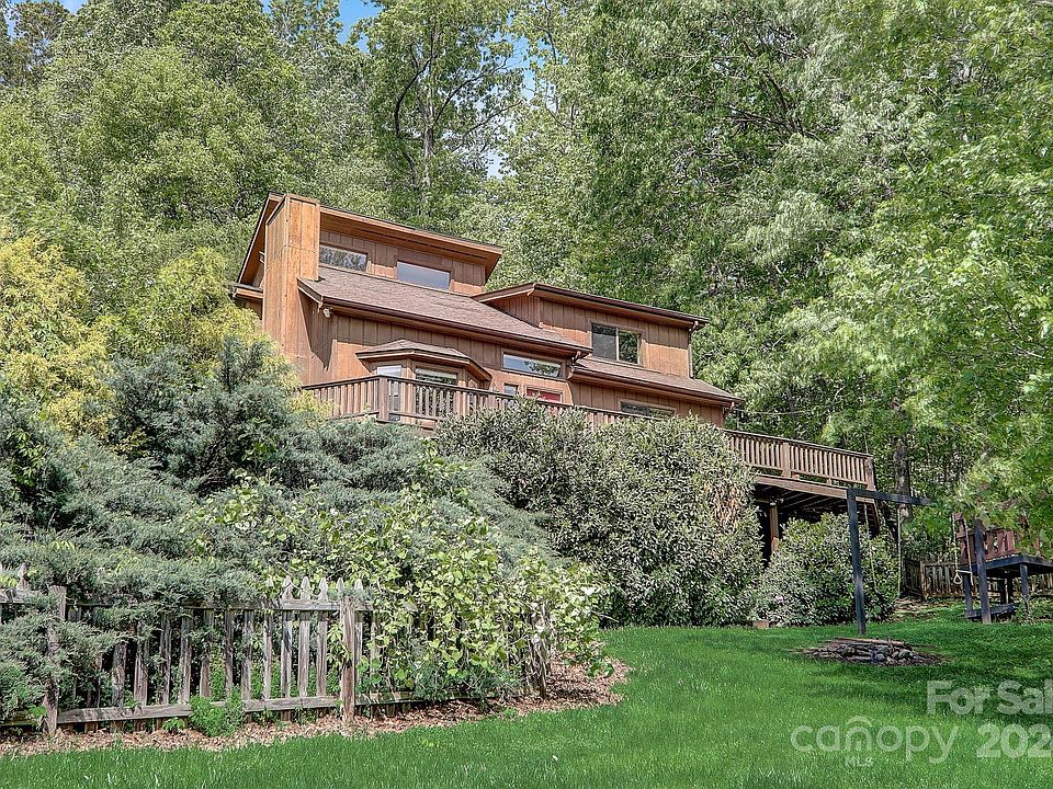 1st image of 22 Thistle Ln