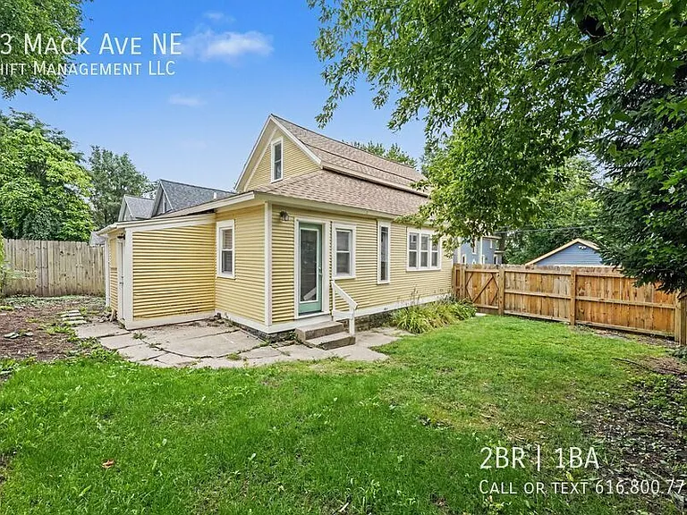 23 Mack Ave NE — Photo 15
