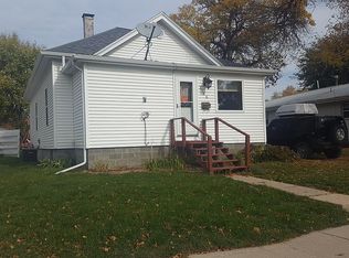 1108 E 2nd Ave, Mitchell, SD 57301