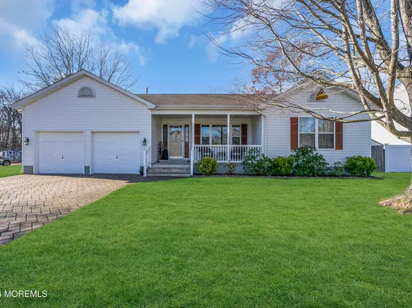 12 Brentwood Drive, Bayville, NJ 08721