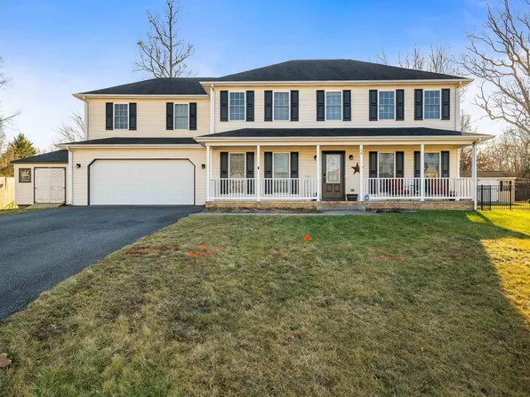 15 Lady Slipper Dr, Waynesboro, VA 22980