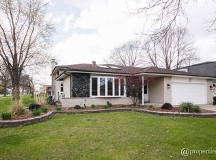 1421 Terrace Dr, Downers Grove, IL 60516