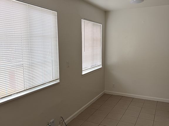 4th image of 2207 Bonar St #D