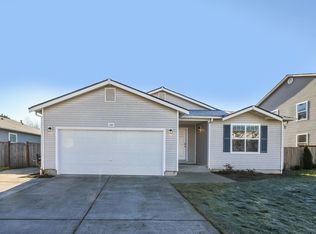 206 Roberts St NE, Orting, WA 98360