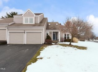 1 Ridgefield Dr, Voorheesville, NY 12186