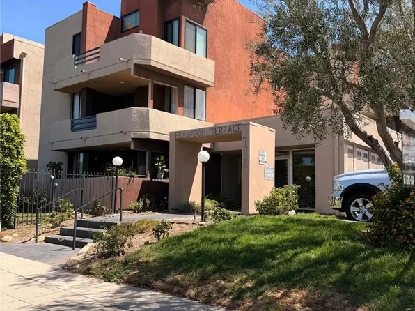 7826 Topanga Canyon Blvd APT 210, Canoga Park, CA 91304