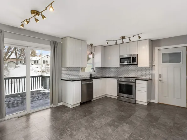 4278 Pleasant St SE, Prior Lake, MN 55372